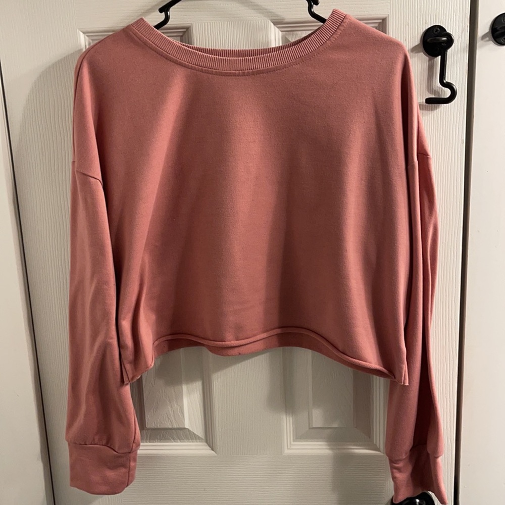 Cropped Crewneck - Picture 2 of 3